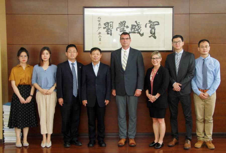 http://wsb.tcu.edu.cn/__local/A/CC/CE/2E038C36D0D1793563415193008_1890DCEC_14274.jpg?e=.jpg